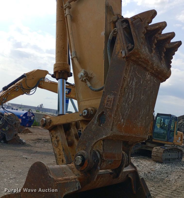 image for item NY9354 2006 Caterpillar  330C L excavator