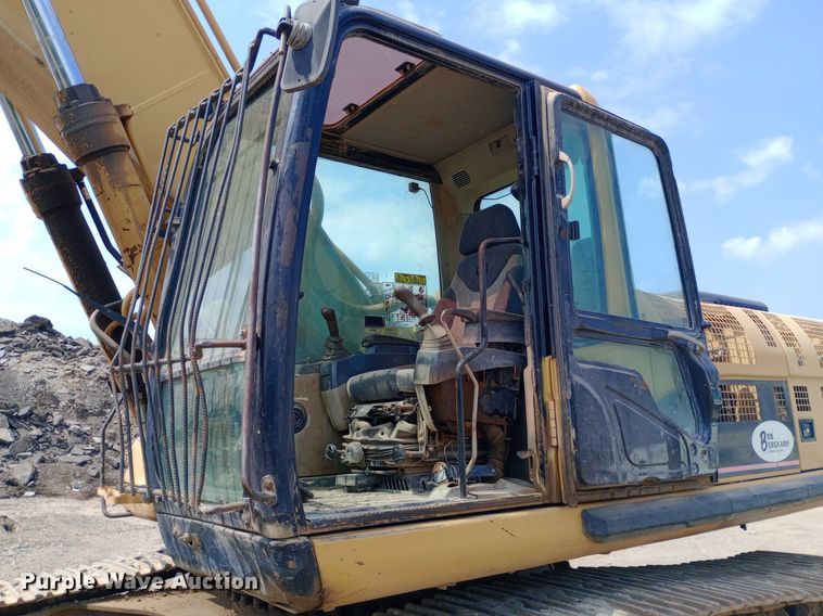 image for item NY9354 2006 Caterpillar  330C L excavator