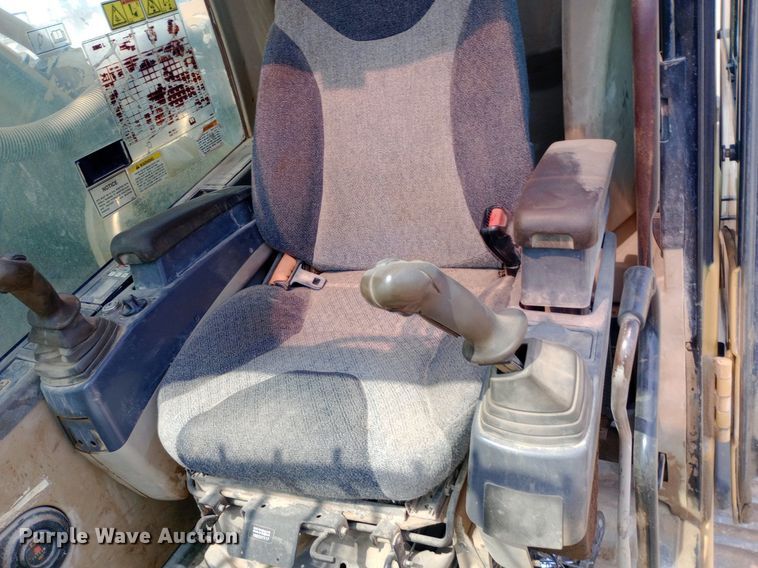 image for item NY9354 2006 Caterpillar  330C L excavator