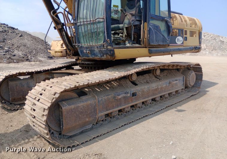 image for item NY9354 2006 Caterpillar  330C L excavator