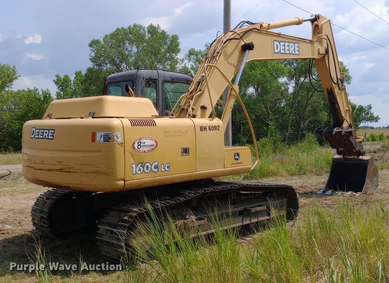 image for item NY9355 2006 John Deere 160C LC excavator