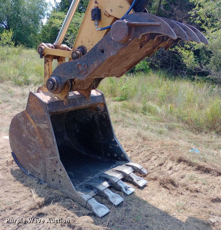 image for item NY9355 2006 John Deere 160C LC excavator