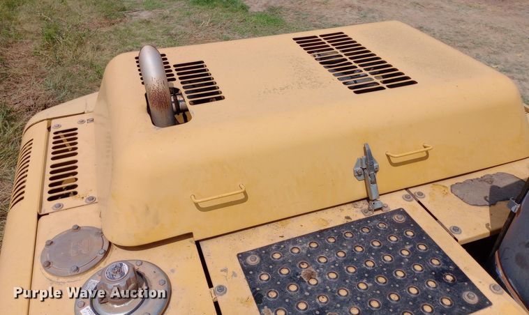 image for item NY9355 2006 John Deere 160C LC excavator