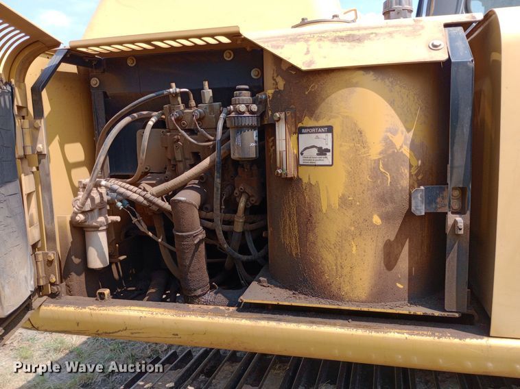 image for item NY9355 2006 John Deere 160C LC excavator