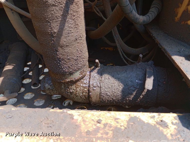 image for item NY9355 2006 John Deere 160C LC excavator