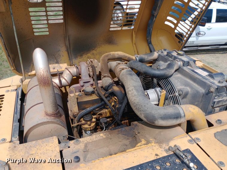 image for item NY9355 2006 John Deere 160C LC excavator