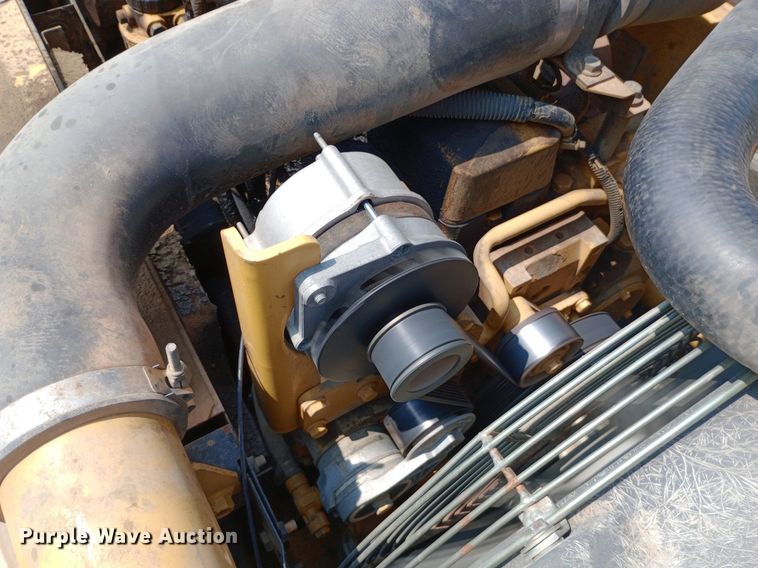 image for item NY9355 2006 John Deere 160C LC excavator