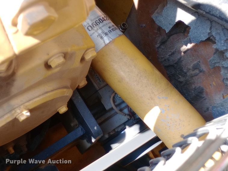 image for item NY9355 2006 John Deere 160C LC excavator