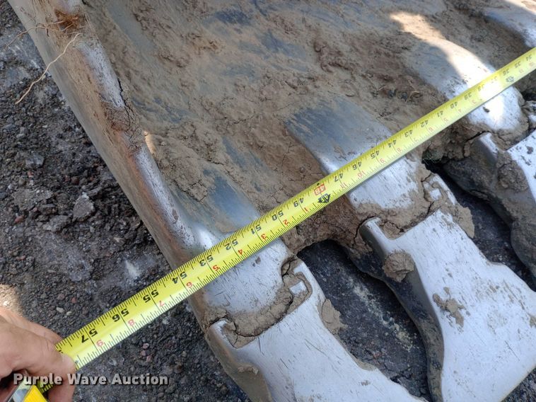 image for item NY9356 2007 John Deere 200D LC excavator