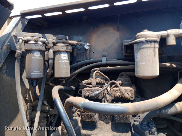 image for item NY9356 2007 John Deere 200D LC excavator