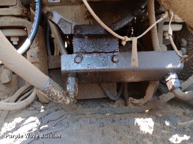 image for item NY9356 2007 John Deere 200D LC excavator