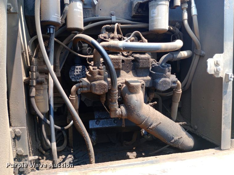 image for item NY9356 2007 John Deere 200D LC excavator