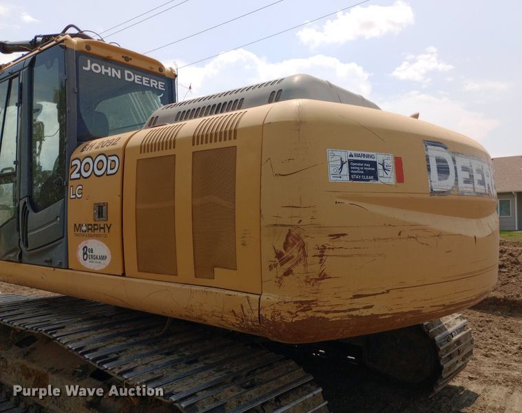 image for item NY9356 2007 John Deere 200D LC excavator