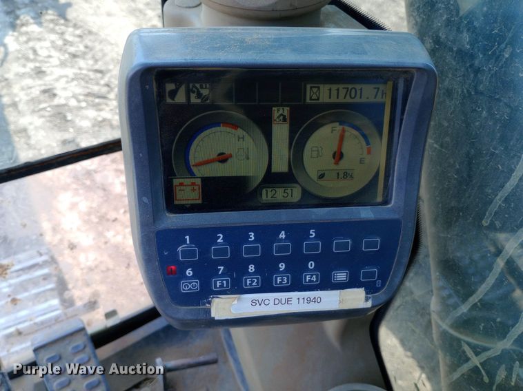 image for item NY9356 2007 John Deere 200D LC excavator