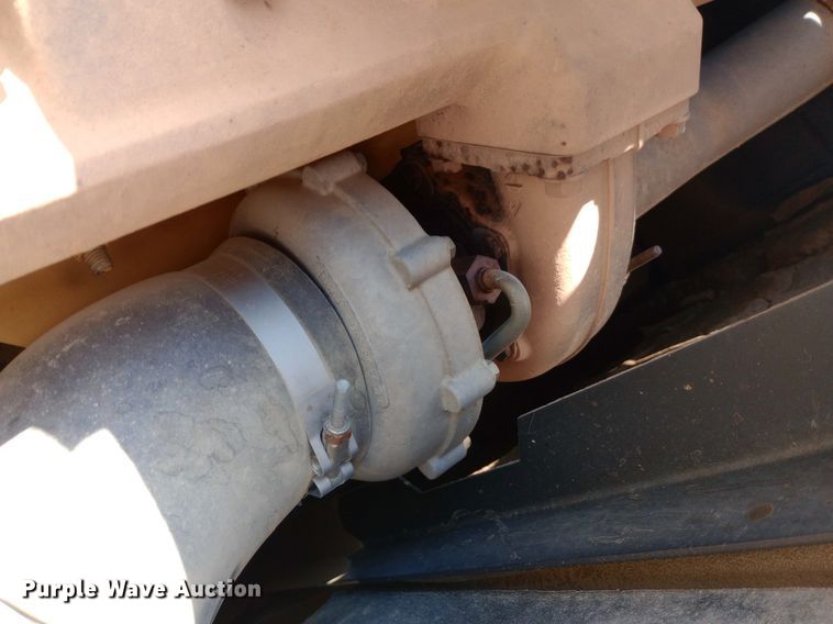 image for item NY9356 2007 John Deere 200D LC excavator