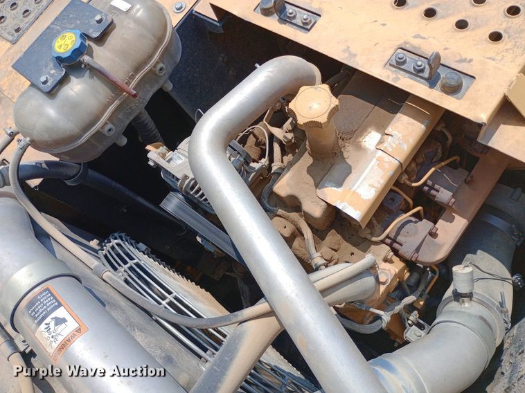 image for item NY9356 2007 John Deere 200D LC excavator