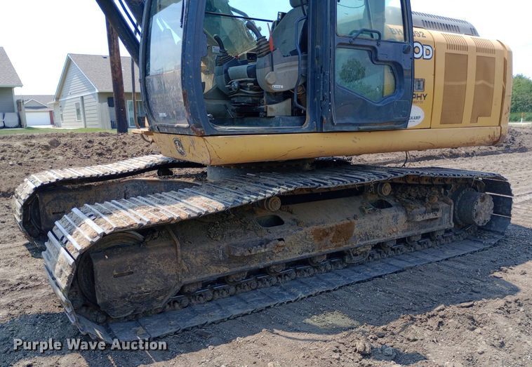 image for item NY9356 2007 John Deere 200D LC excavator