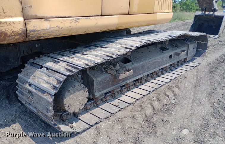 image for item NY9356 2007 John Deere 200D LC excavator