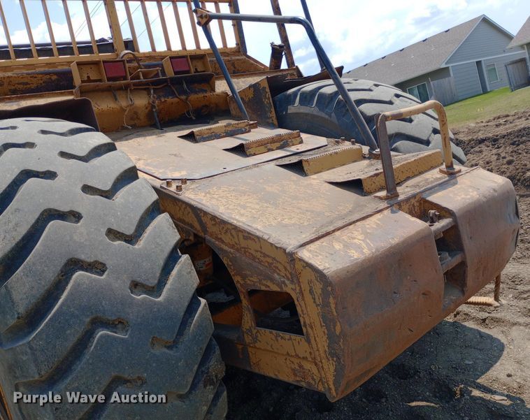 image for item NY9357 1994 Caterpillar  623F elevating scraper