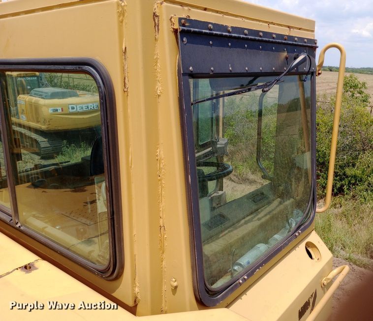 image for item NY9357 1994 Caterpillar  623F elevating scraper