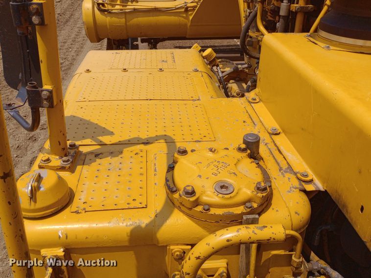 image for item NY9357 1994 Caterpillar  623F elevating scraper