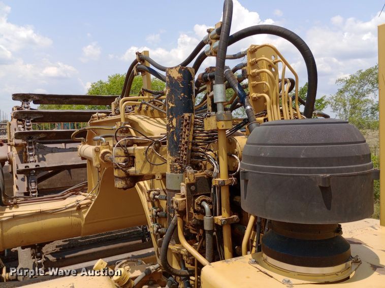 image for item NY9357 1994 Caterpillar  623F elevating scraper