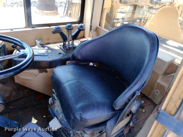 image for item NY9357 1994 Caterpillar  623F elevating scraper