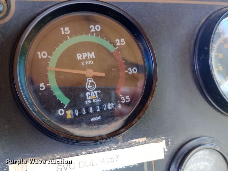 image for item NY9357 1994 Caterpillar  623F elevating scraper