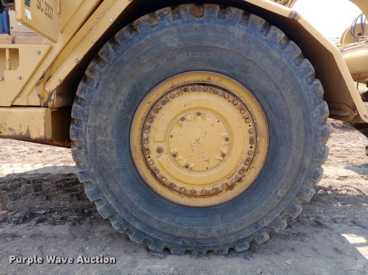 image for item NY9357 1994 Caterpillar  623F elevating scraper