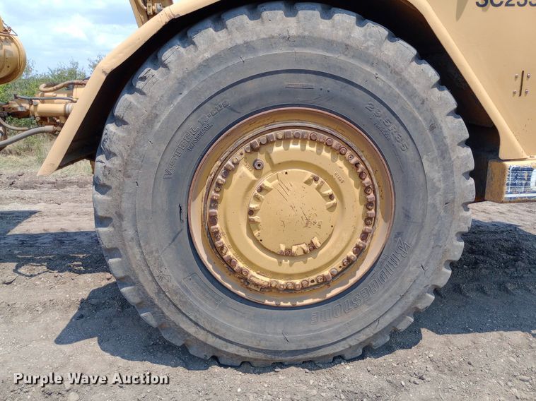 image for item NY9357 1994 Caterpillar  623F elevating scraper