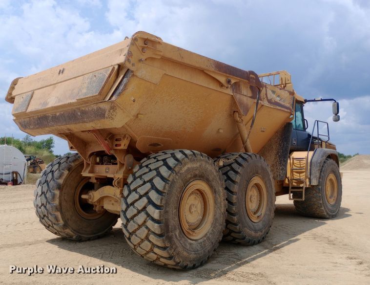 image for item NY9358 2015 John Deere 460E haul truck