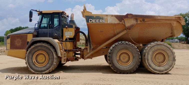 image for item NY9358 2015 John Deere 460E haul truck