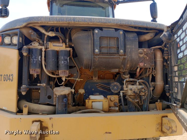 image for item NY9358 2015 John Deere 460E haul truck