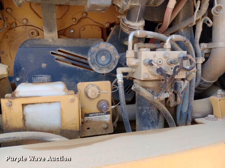 image for item NY9358 2015 John Deere 460E haul truck