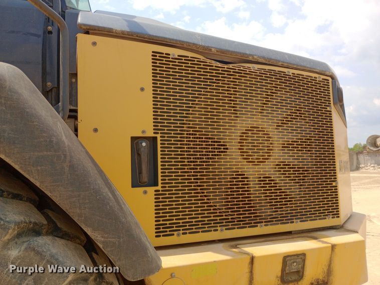 image for item NY9358 2015 John Deere 460E haul truck