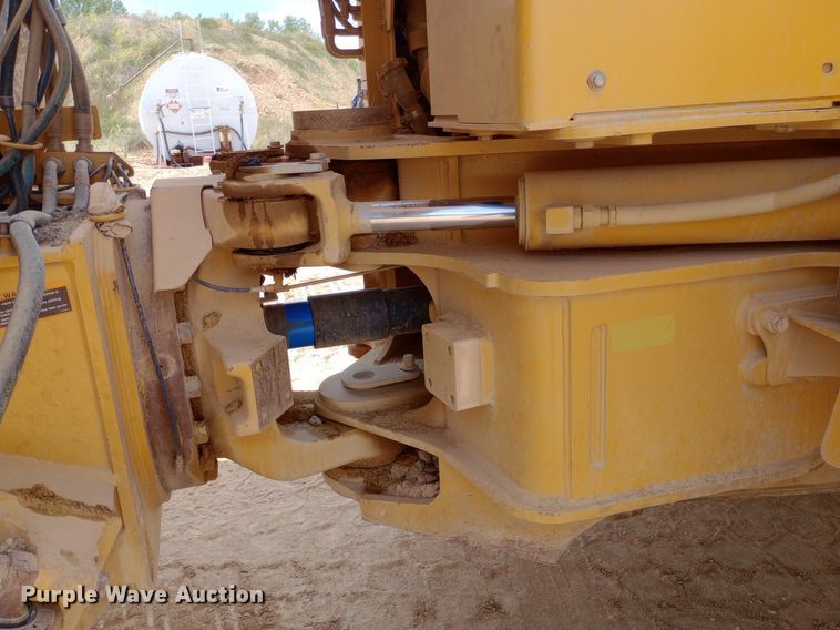 image for item NY9358 2015 John Deere 460E haul truck