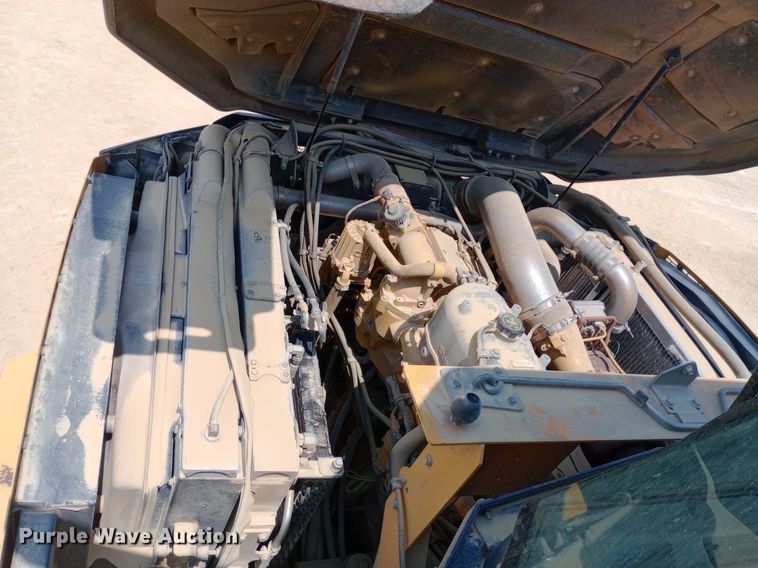 image for item NY9358 2015 John Deere 460E haul truck