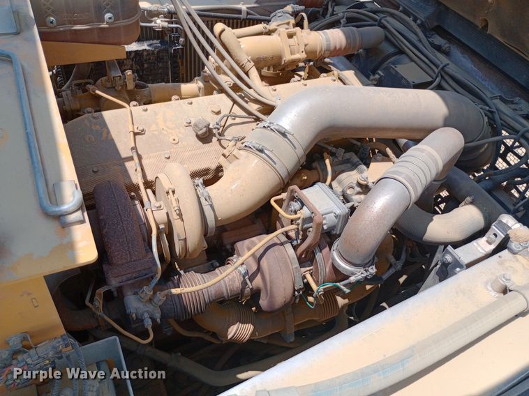 image for item NY9358 2015 John Deere 460E haul truck