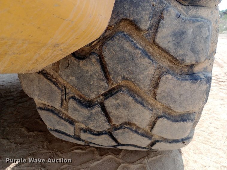 image for item NY9358 2015 John Deere 460E haul truck