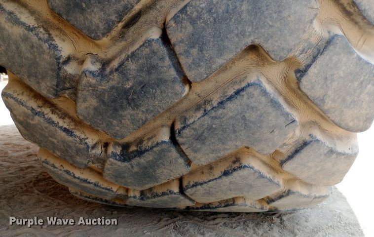 image for item NY9358 2015 John Deere 460E haul truck