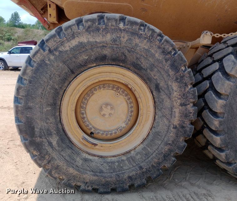 image for item NY9358 2015 John Deere 460E haul truck