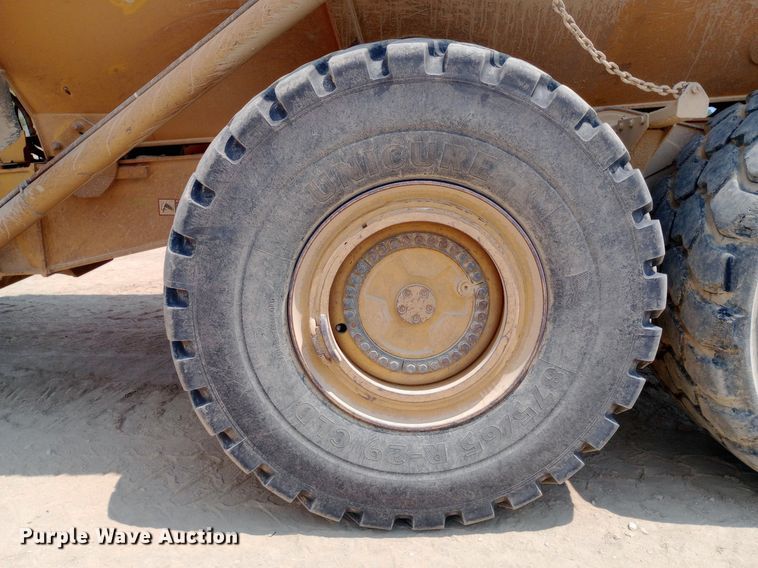 image for item NY9358 2015 John Deere 460E haul truck