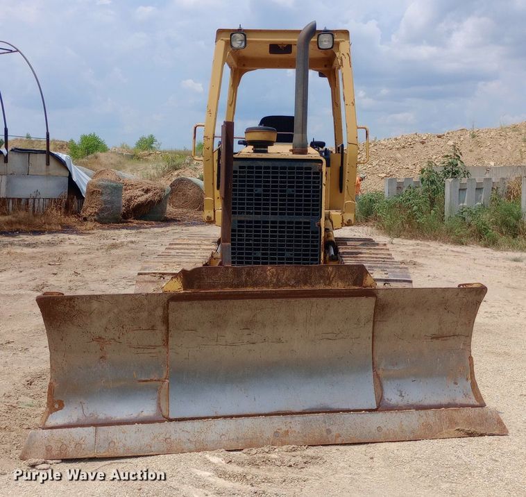 image for item NY9359 1996 John Deere  650G dozer