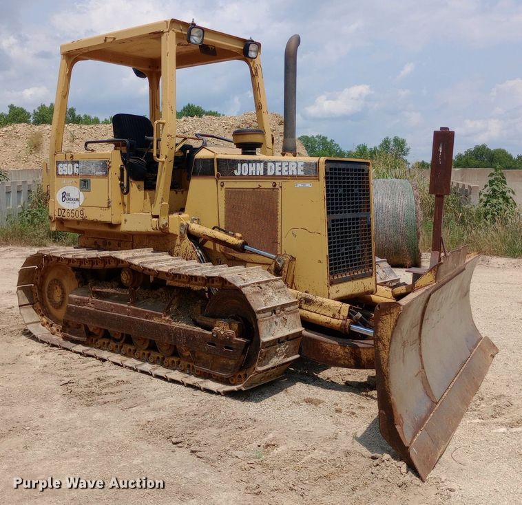 image for item NY9359 1996 John Deere  650G dozer