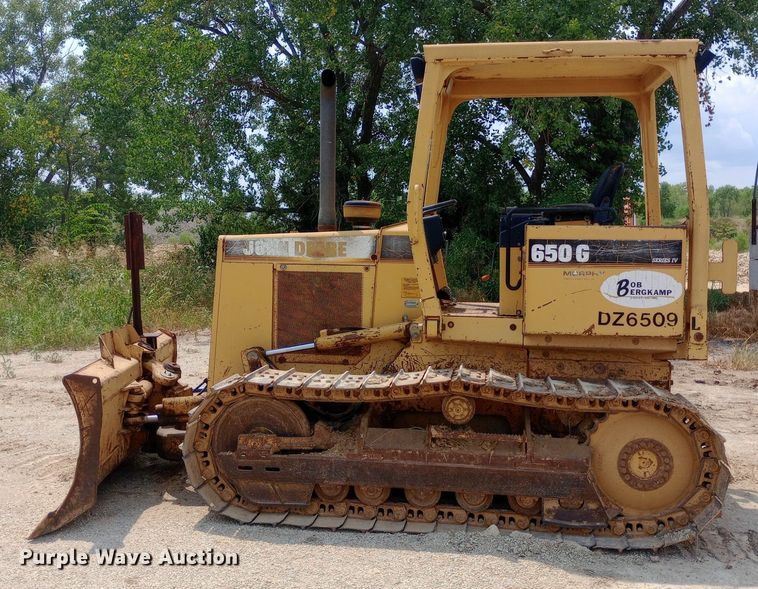 image for item NY9359 1996 John Deere  650G dozer