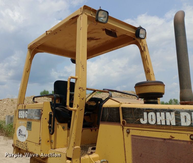 image for item NY9359 1996 John Deere  650G dozer
