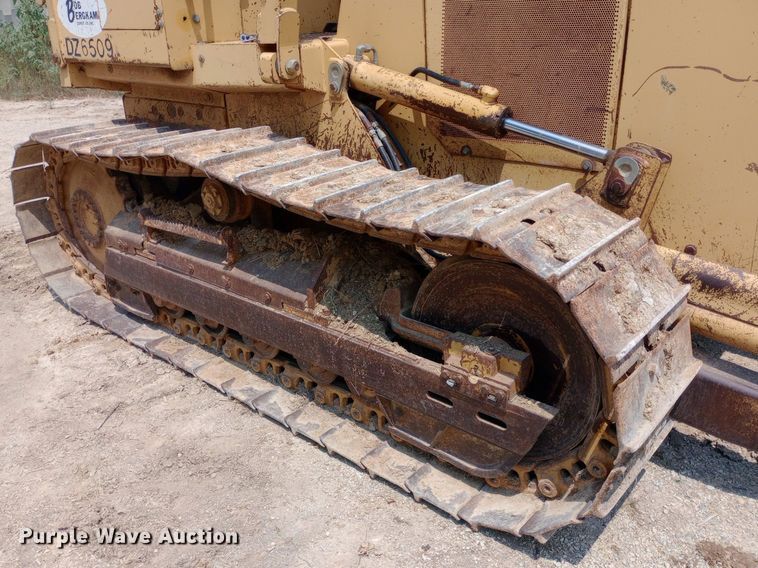 image for item NY9359 1996 John Deere  650G dozer