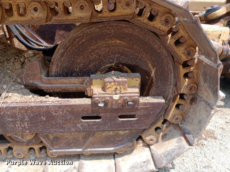 image for item NY9359 1996 John Deere  650G dozer