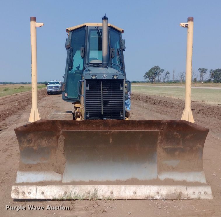 image for item NY9362 2007 John Deere 650J XLT dozer