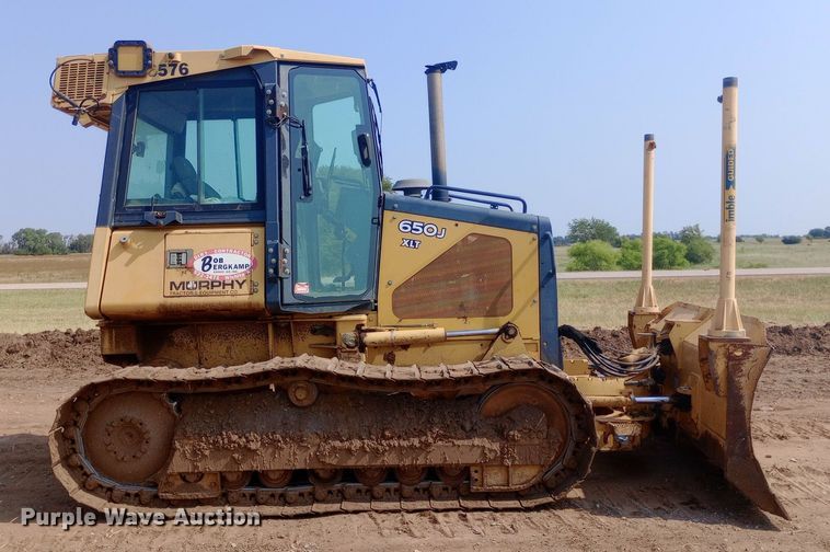 image for item NY9362 2007 John Deere 650J XLT dozer